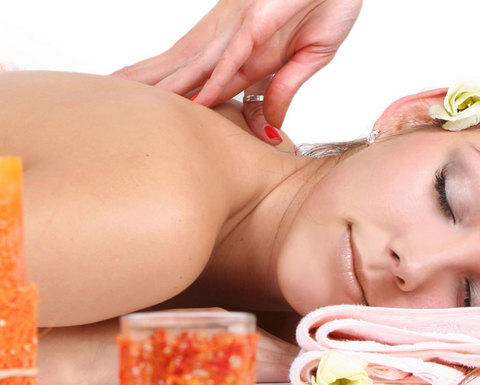 Massaggio alla schiena decontratturante | Grandi Sconti | Estetista di Bellezza e Massaggi Olena Esthetics