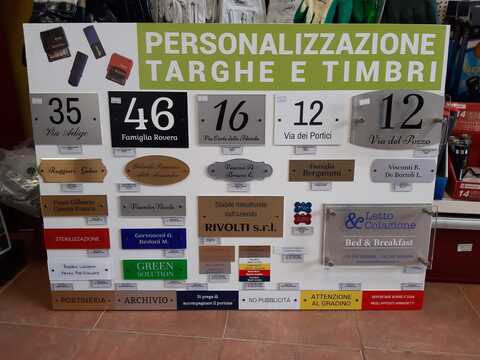 Personalizzazione targhe e timbri | Grandi Sconti | Special Chiavi e Ferramenta di Fontana Paolo