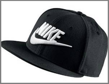 Cappellino nero firmato nike classico | Grandi Sconti | Capi abbigliamento sportivo, marchi famosi sport