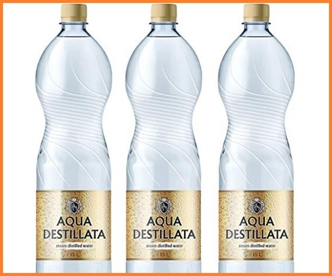 Acqua demineralizzata pura