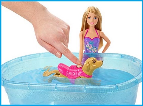 Barbie con cane bagno