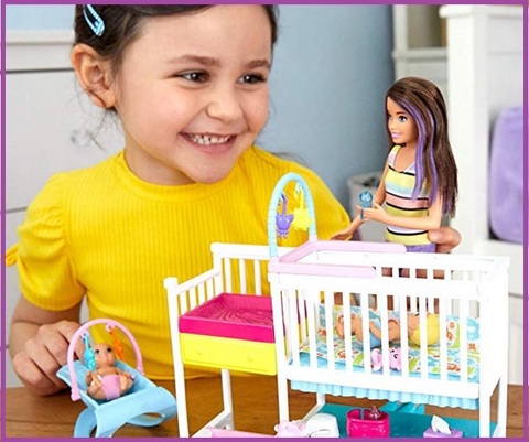 Barbie Pediatra Con Bambini