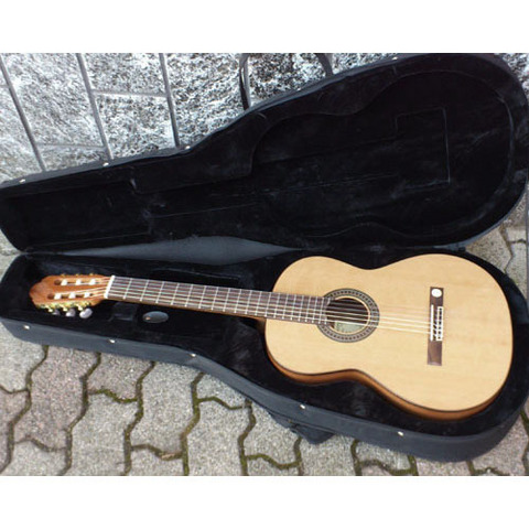 Chitarra classica 4-4 cedro massello | Grandi Sconti | Strumenti Musicali Online