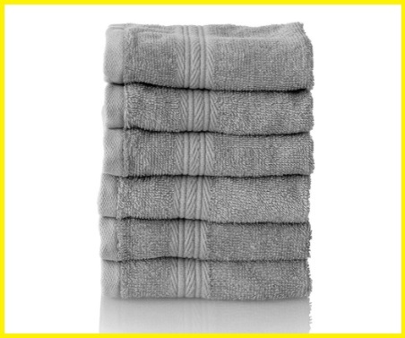 Set asciugamani per il bagno in spugna e ricamati