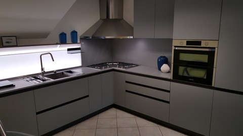 Cucina con piano cottura angolare cm.285x300x216h kali profi | Grandi Sconti | Bottega d'Arte snc  ARREDAMENTI