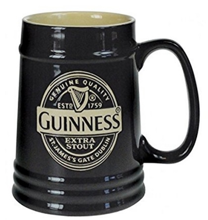 Boccale di birra guinness in ceramica