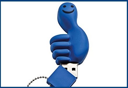 Chiavetta usb a forma di mano