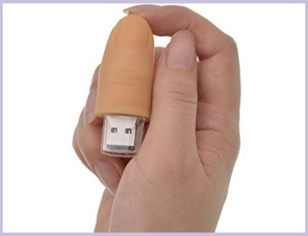 Chiavetta usb a forma di dito umano