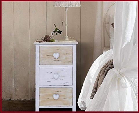 Comodini e cassettiere shabby