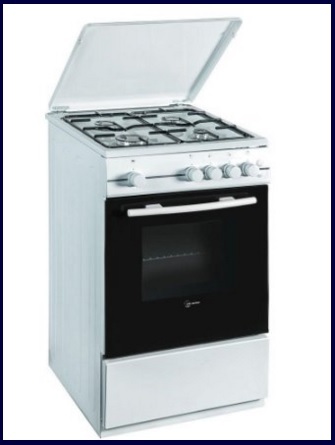 Cucina classica a gas forno elettrico
