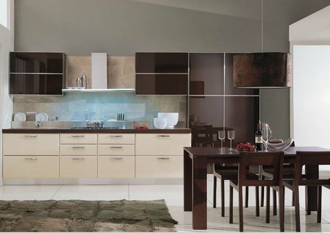 Cucina ante superiori vetro caffè ed inferiori mdf avorio