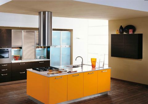 Cucina anta laminata rovere moro e laccata giallo melone