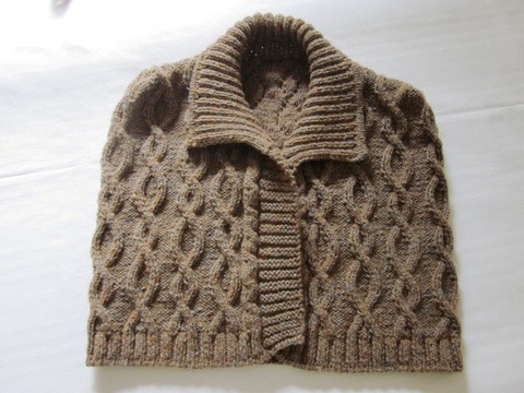 Coprispalle In Lana Colore Marrone