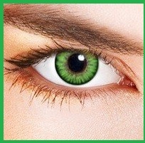 Lenti contatto di colore verde facili da mettere