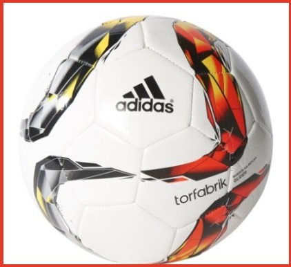 Pallone adidas per giocare a calcio