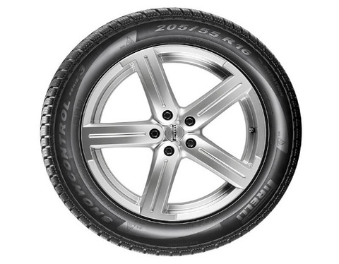 Pneumatico Invernale Della Pirelli Snow Controll