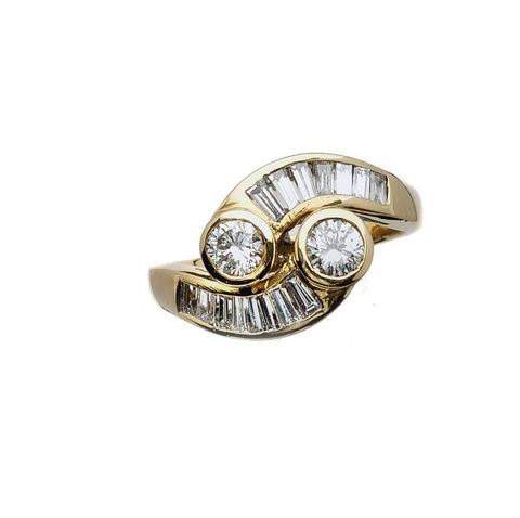 Anello contrarié con diamanti taglio baguettes