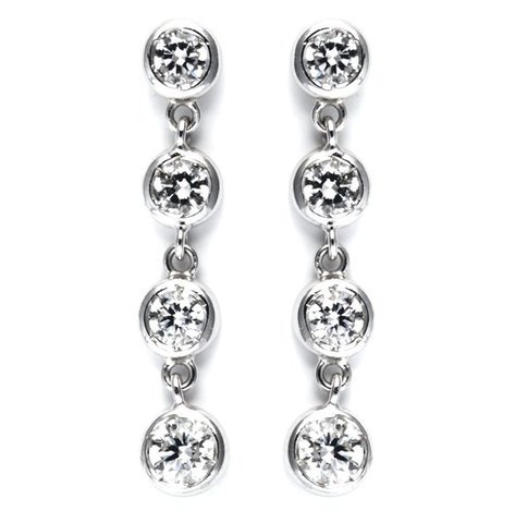 Orecchini In Oro Bianco 18 Kt Con 8  Diamanti