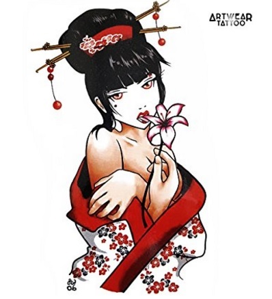 Tatuaggio geisha colorata realistico