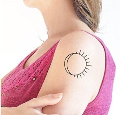 Tatuaggio sole luna perfetto